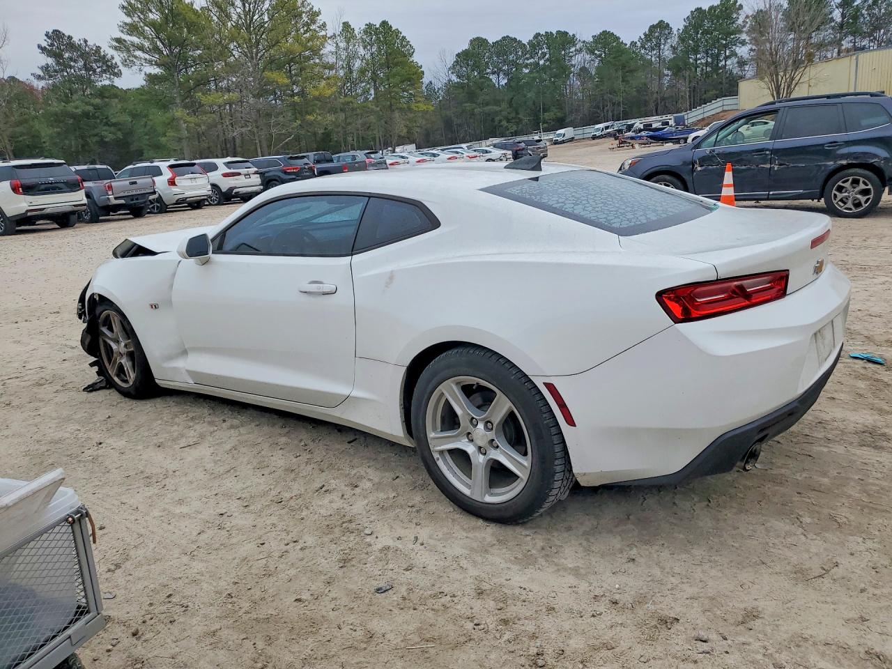 2017 CHEVROLET CAMARO LT photo 2
