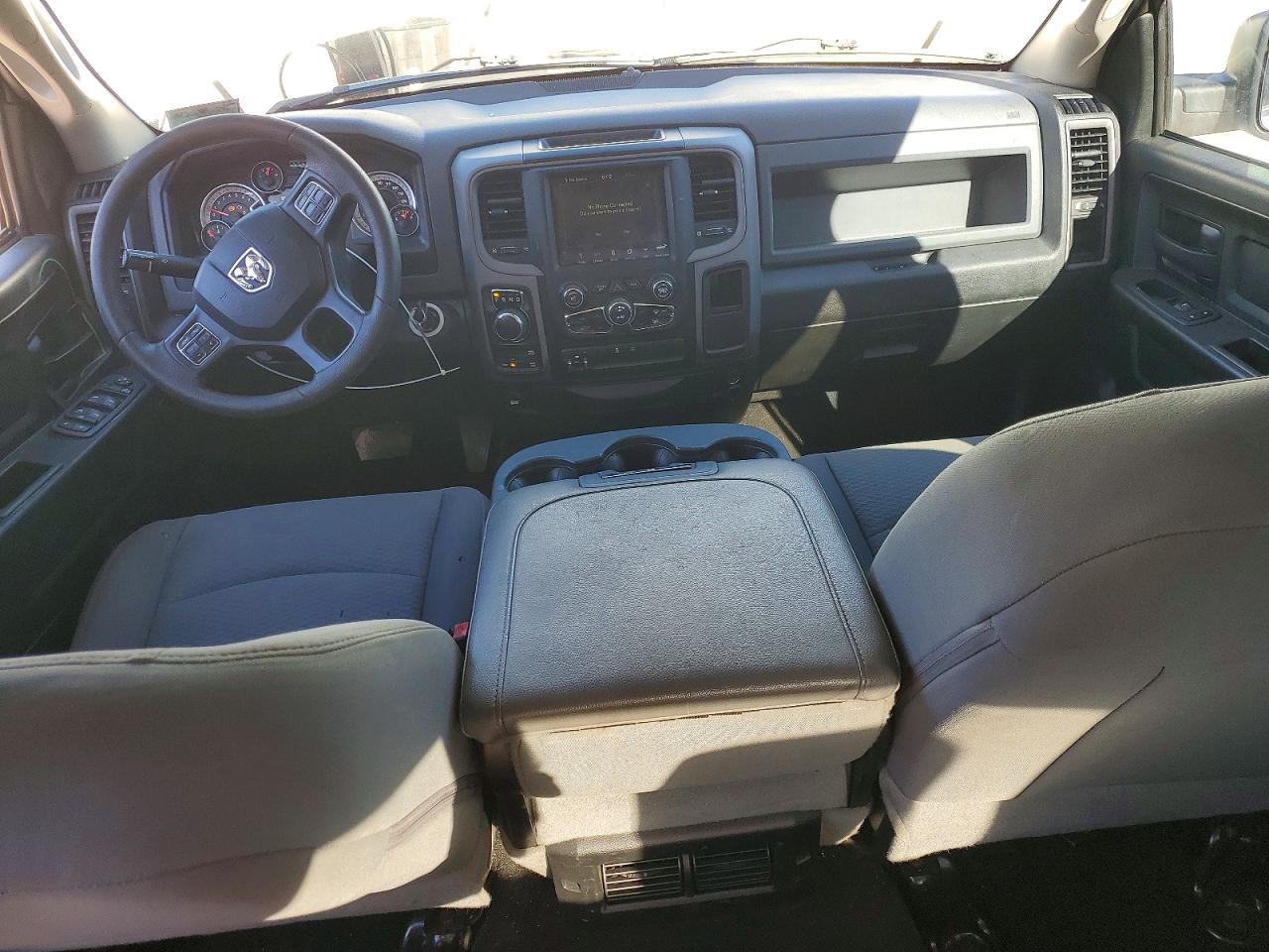 2019 RAM 1500 CLASSIC TRADESMAN photo 15