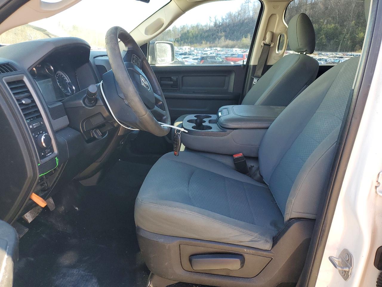 2019 RAM 1500 CLASSIC TRADESMAN photo 13
