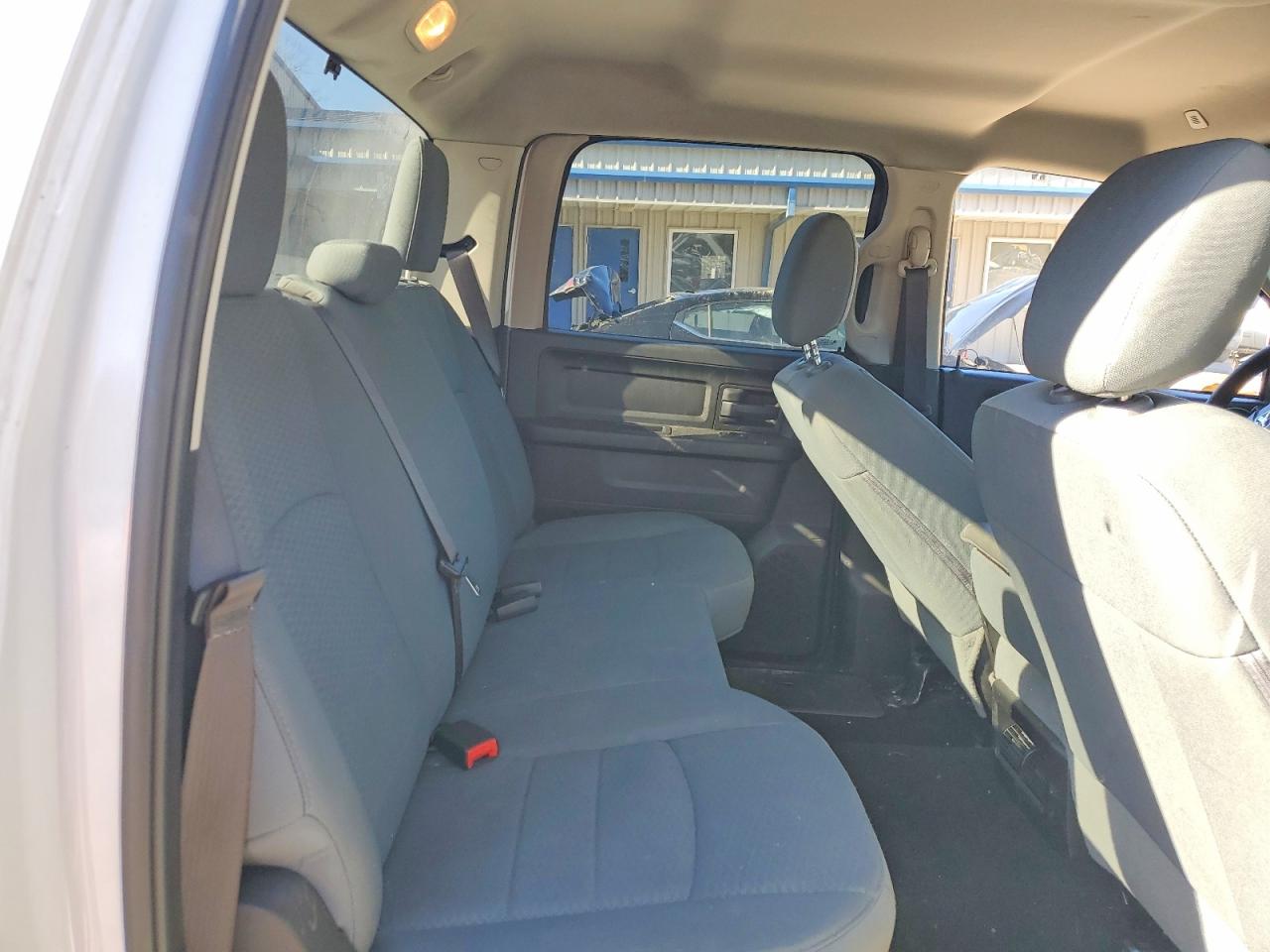 2019 RAM 1500 CLASSIC TRADESMAN photo 19