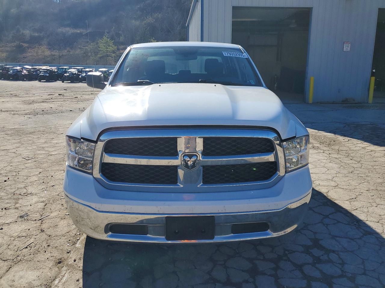 2019 RAM 1500 CLASSIC TRADESMAN photo 9