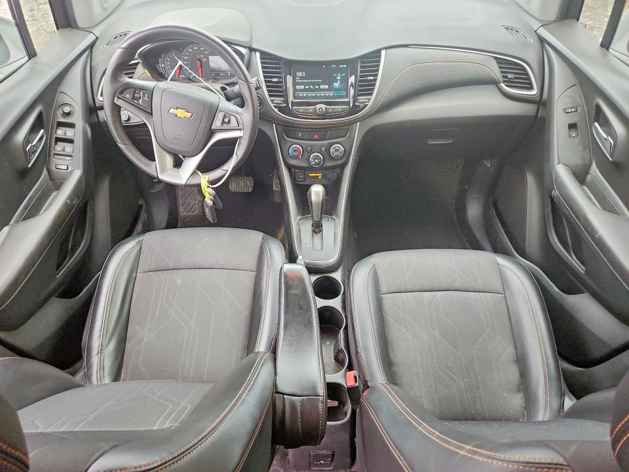 2017 CHEVROLET TRAX 1LT photo 15