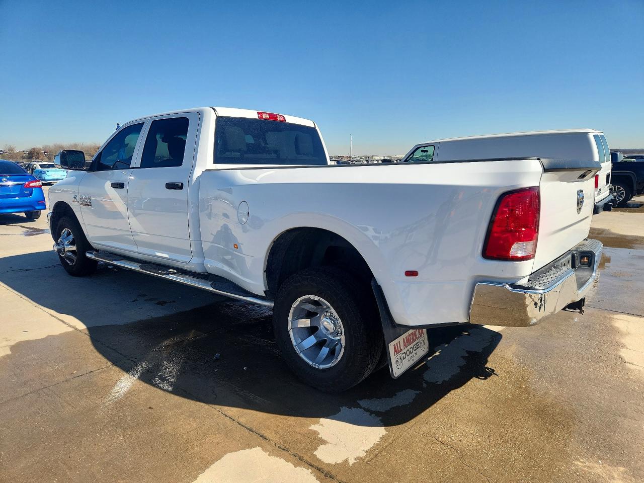 2018 RAM 3500 ST photo 2