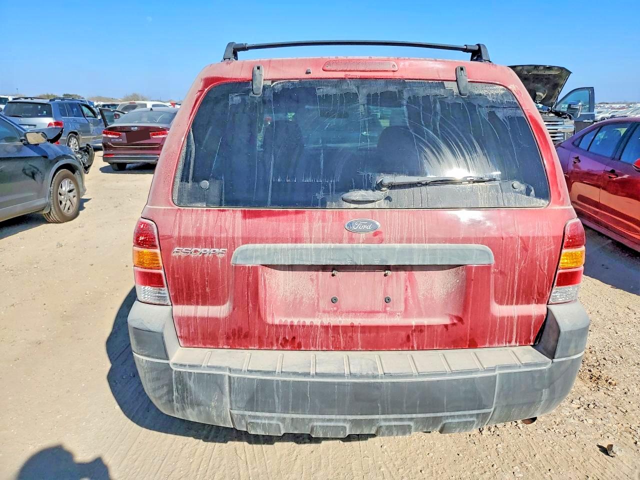 2005 FORD ESCAPE XLS photo 11