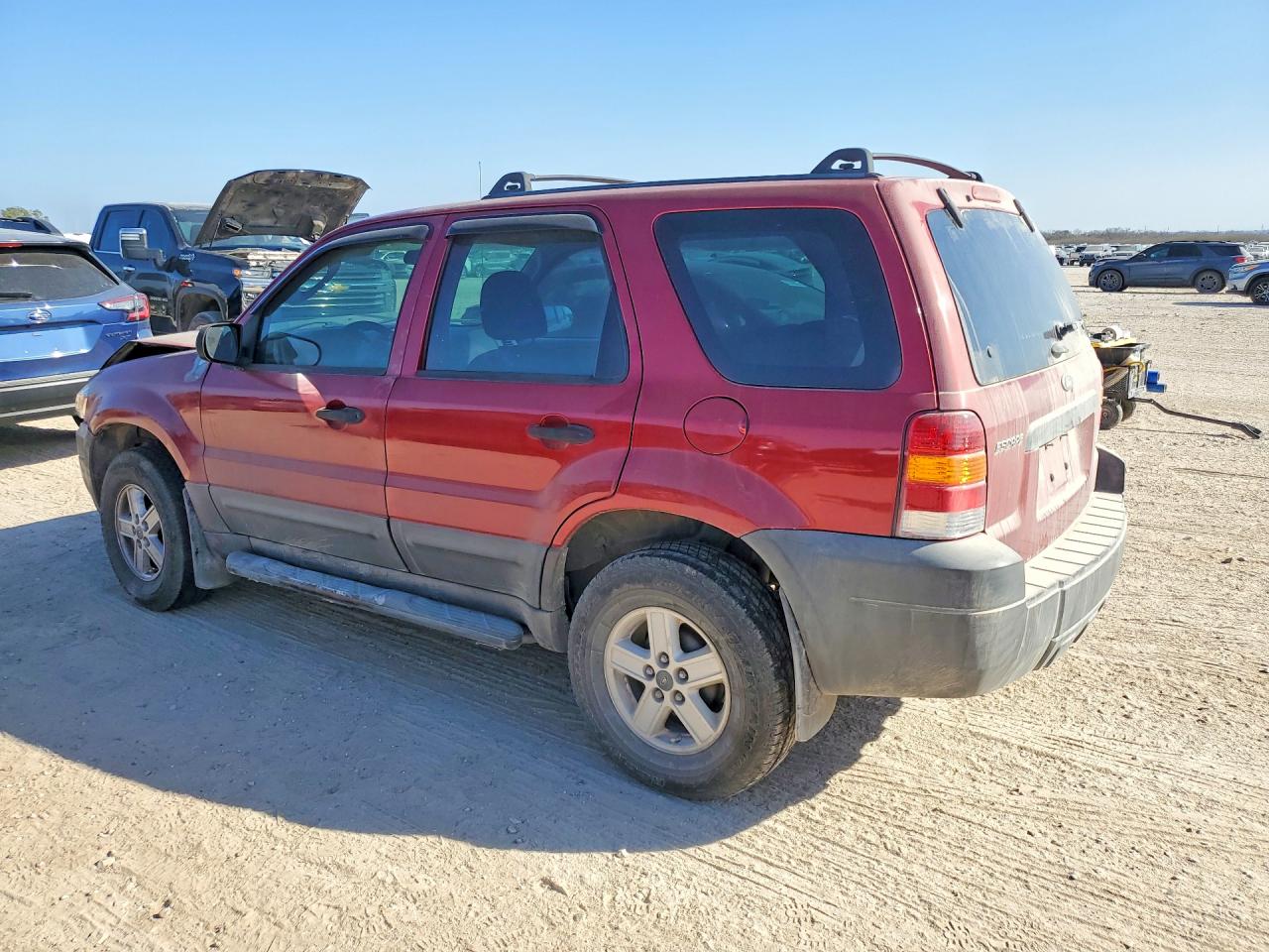 2005 FORD ESCAPE XLS photo 3