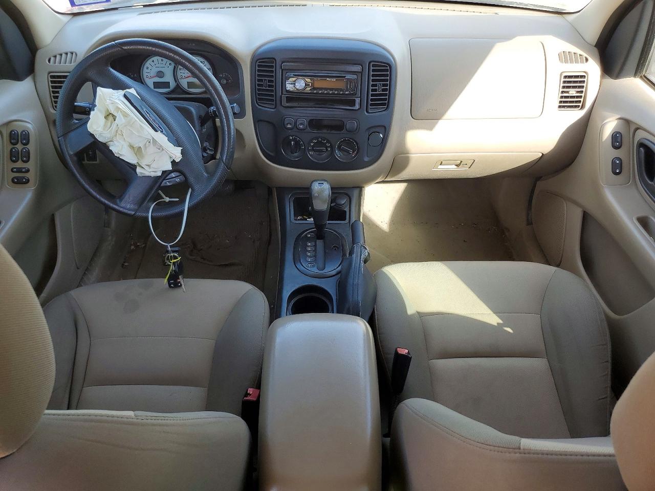 2005 FORD ESCAPE XLS photo 15