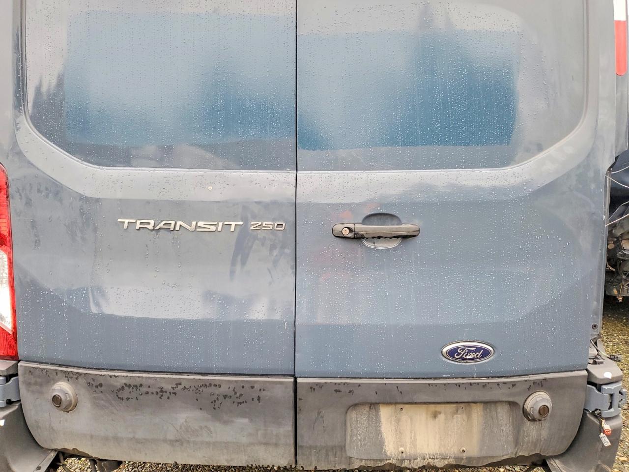 2020 FORD TRANSIT 250 DELIVERY VAN photo 13