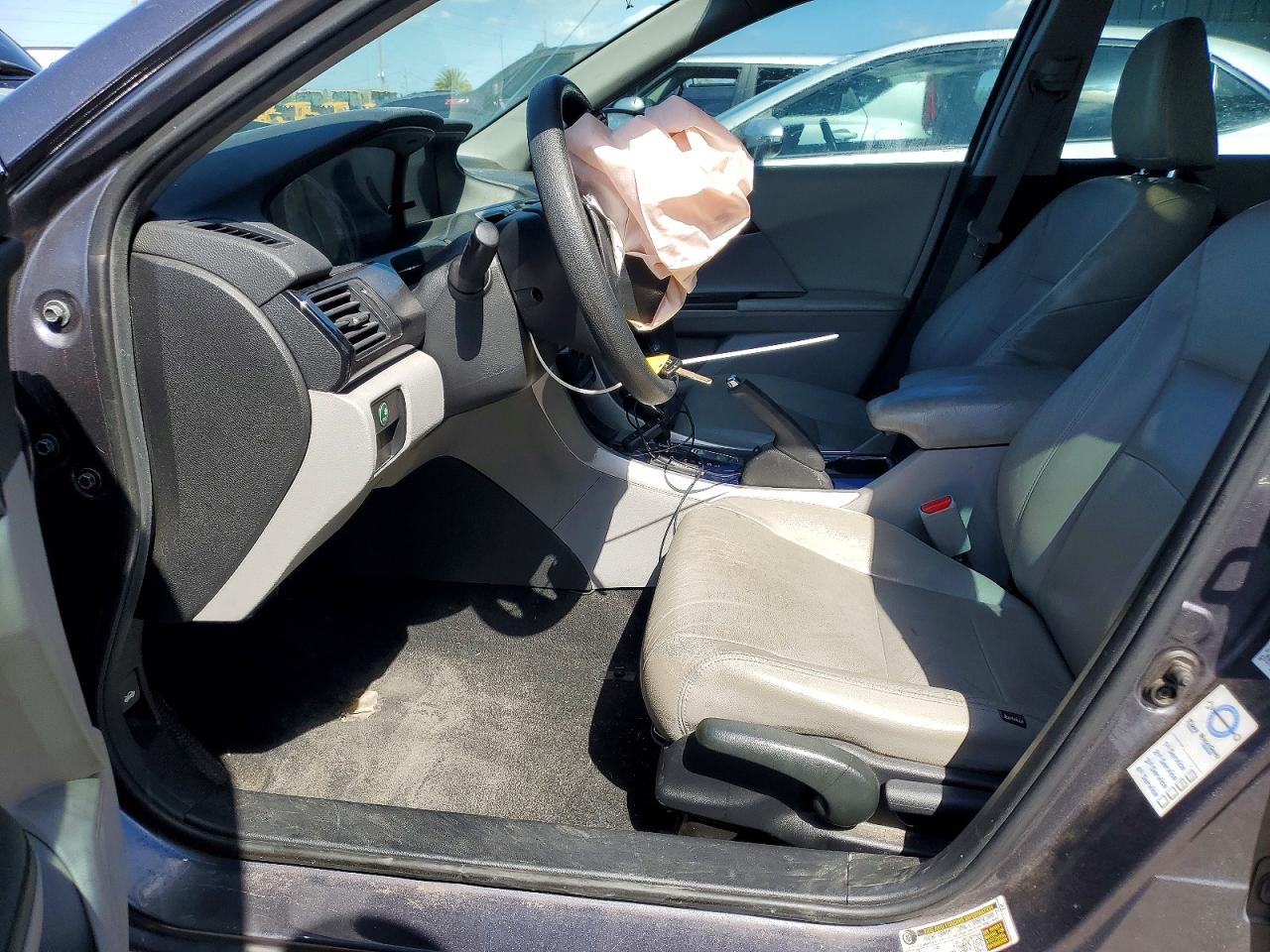 2016 HONDA ACCORD LX photo 19