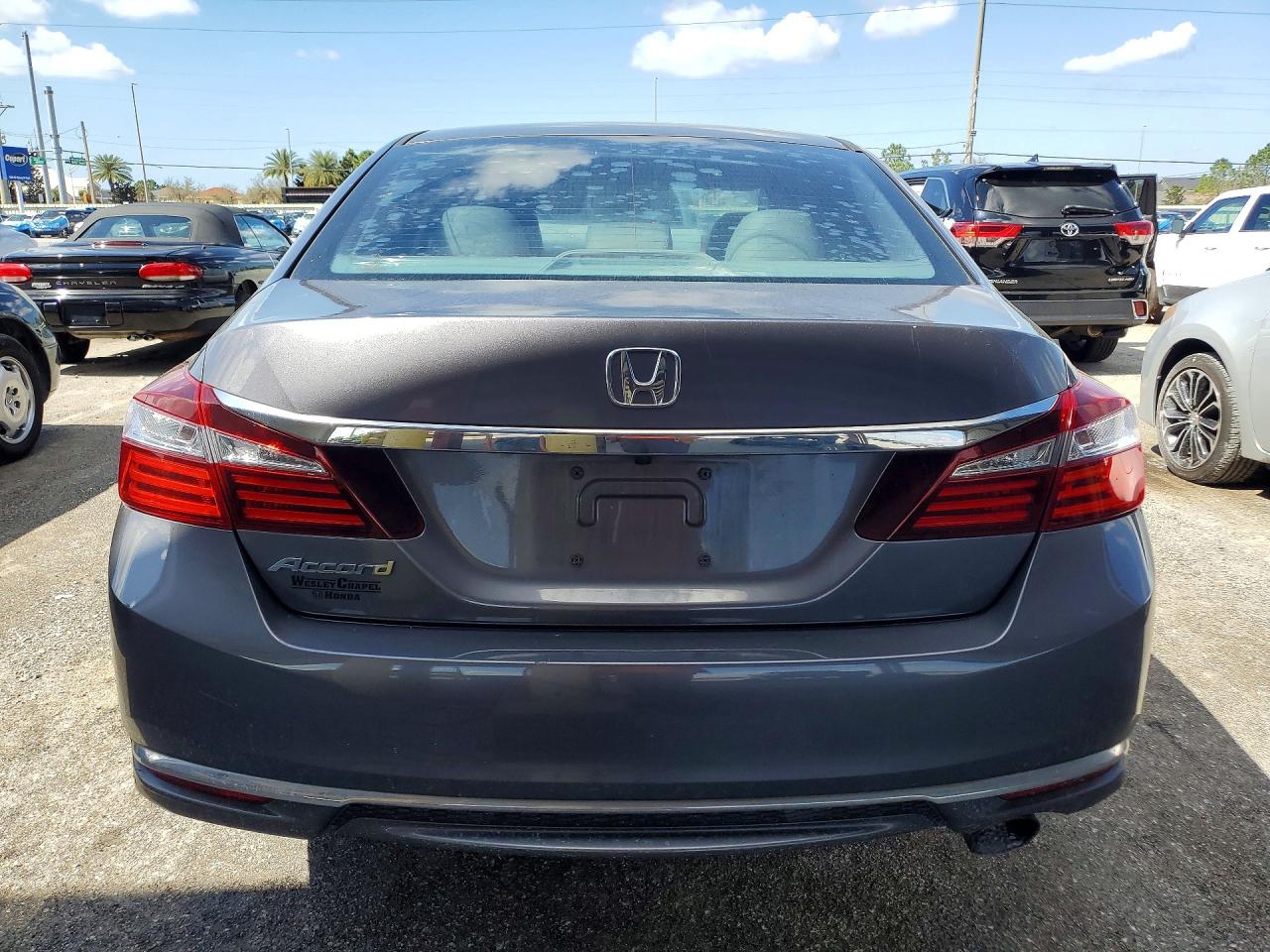 2016 HONDA ACCORD LX photo 16