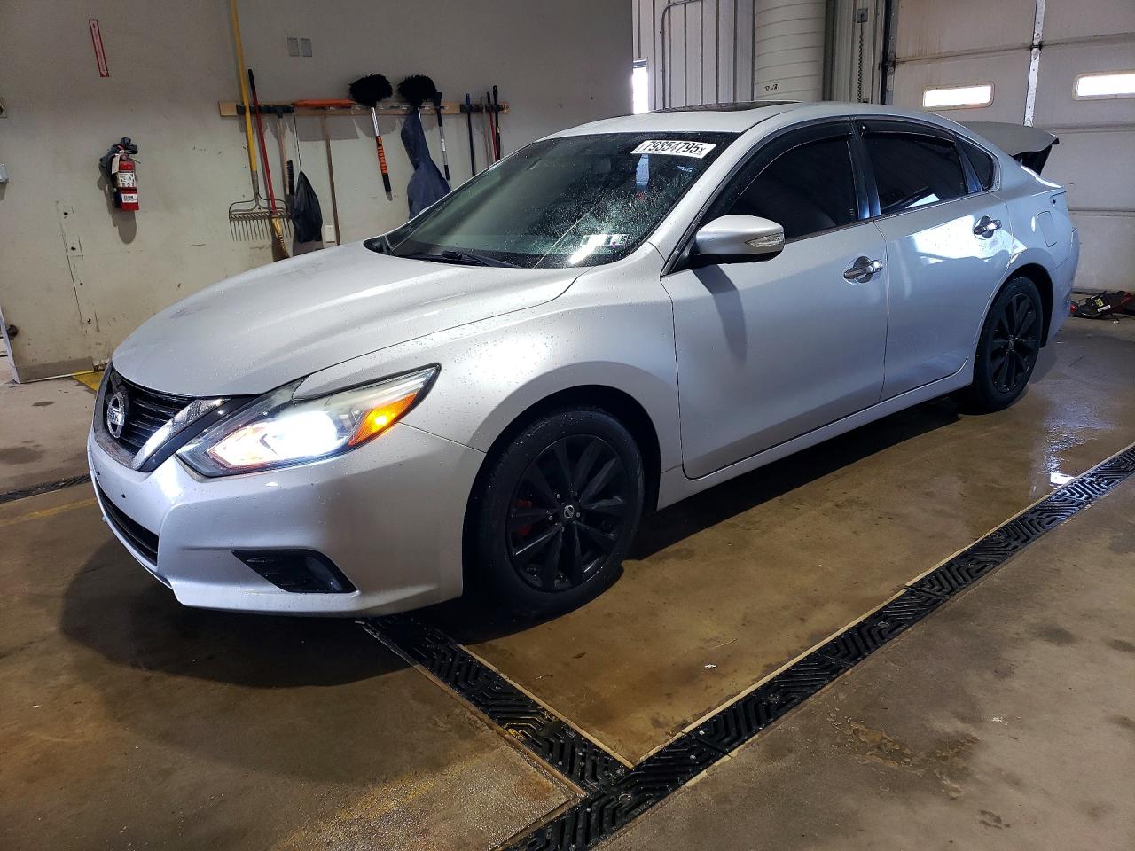 2017 NISSAN ALTIMA