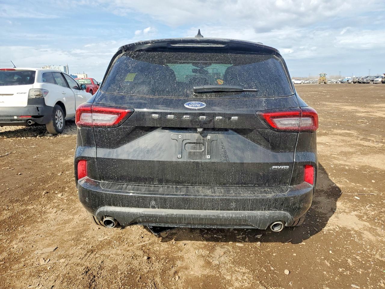 2025 FORD ESCAPE ST LINE ELITE photo 16