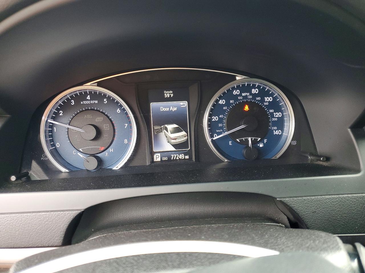 2017 TOYOTA CAMRY LE photo 9