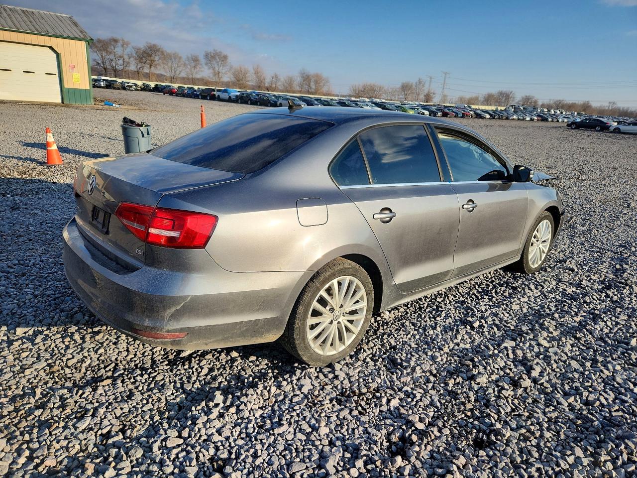 2015 VOLKSWAGEN JETTA SE photo 5