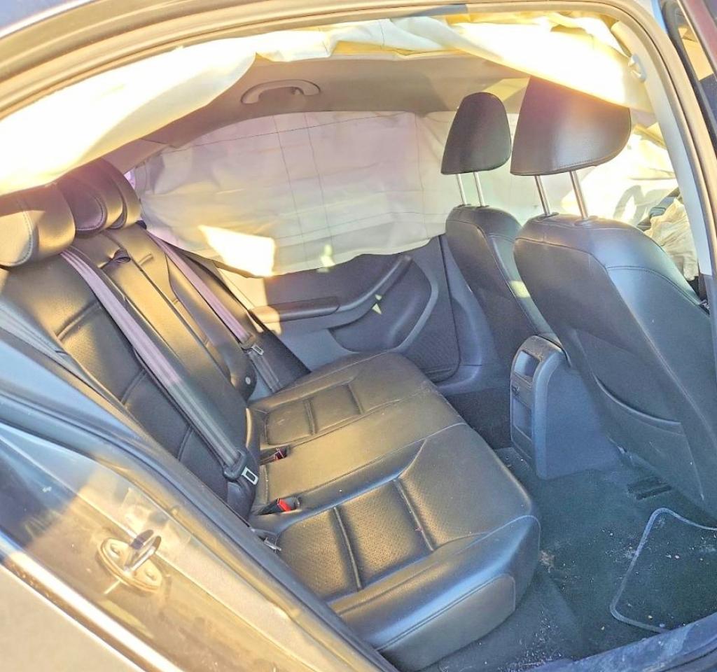 2015 VOLKSWAGEN JETTA SE photo 19