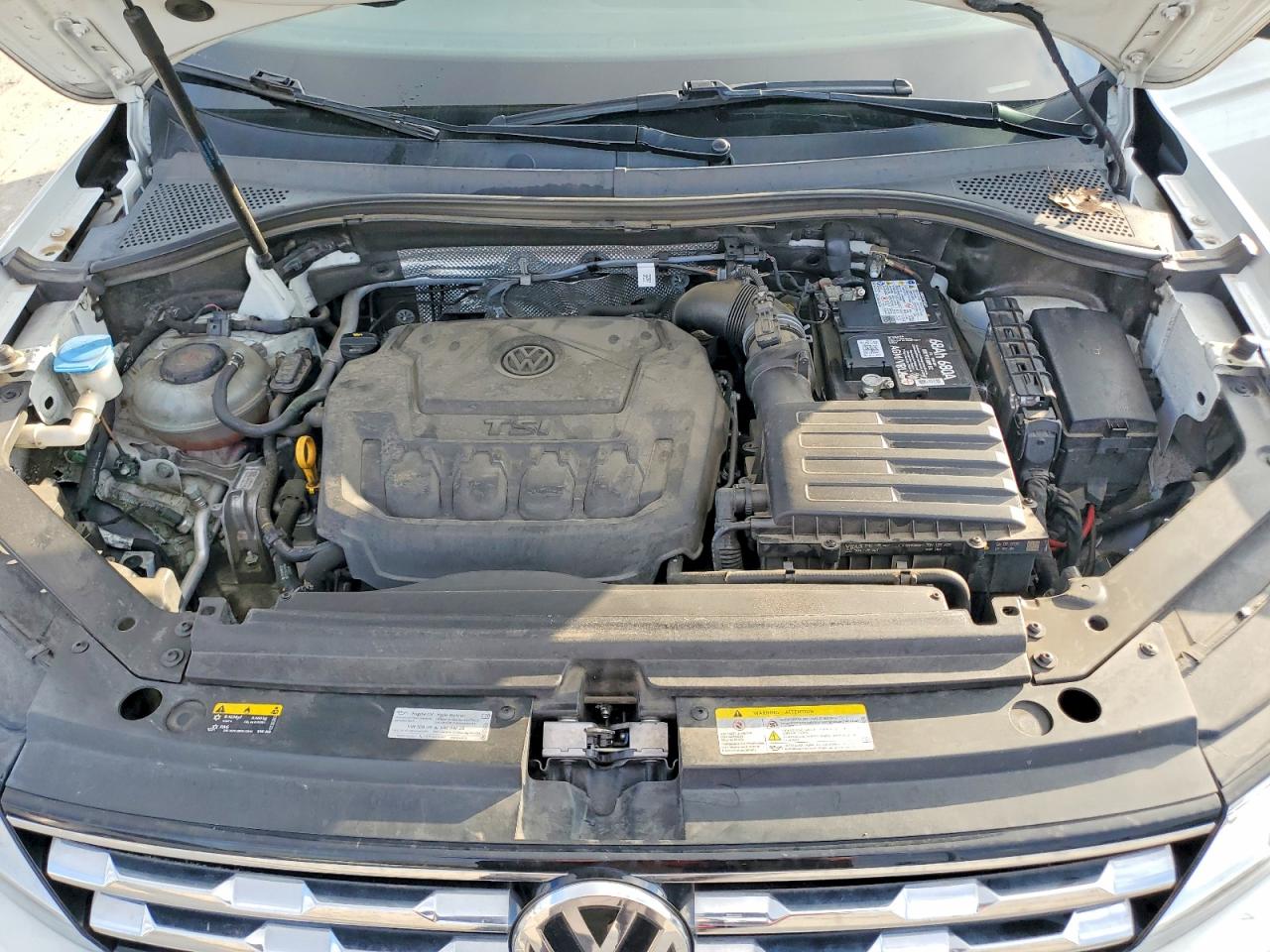 2021 VOLKSWAGEN TIGUAN SE photo 23