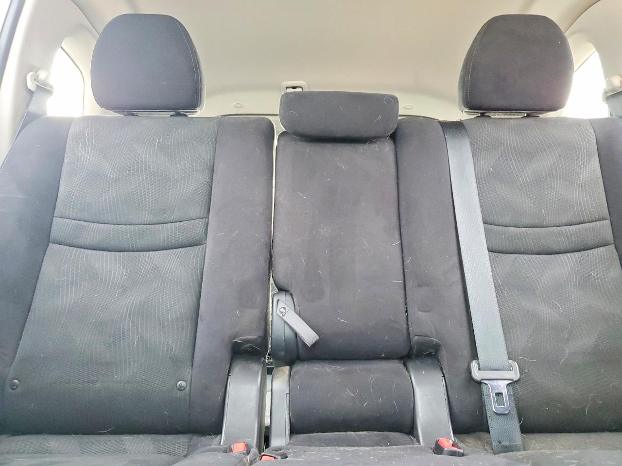 2014 NISSAN ROGUE SV photo 19