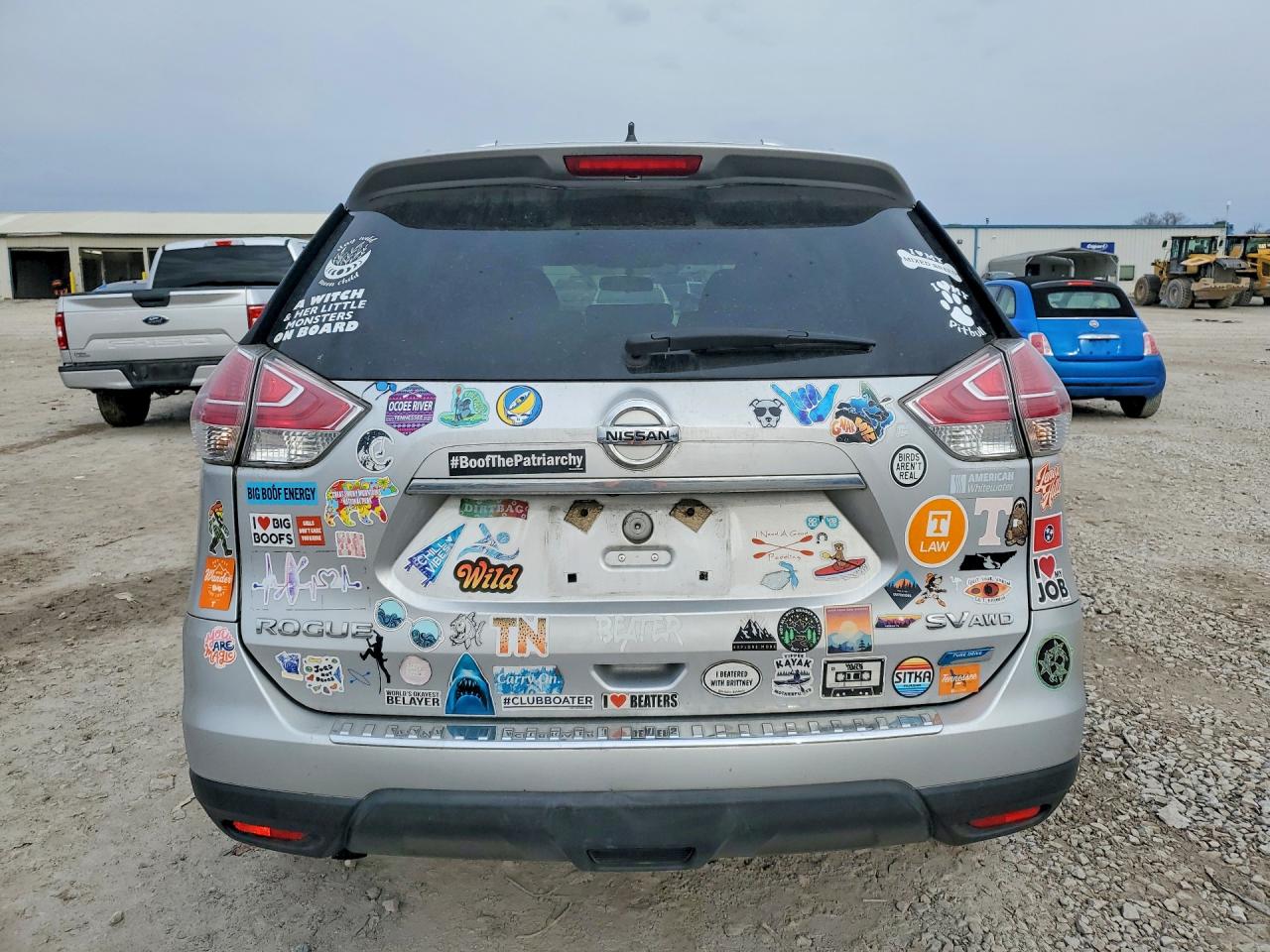 2014 NISSAN ROGUE SV photo 11