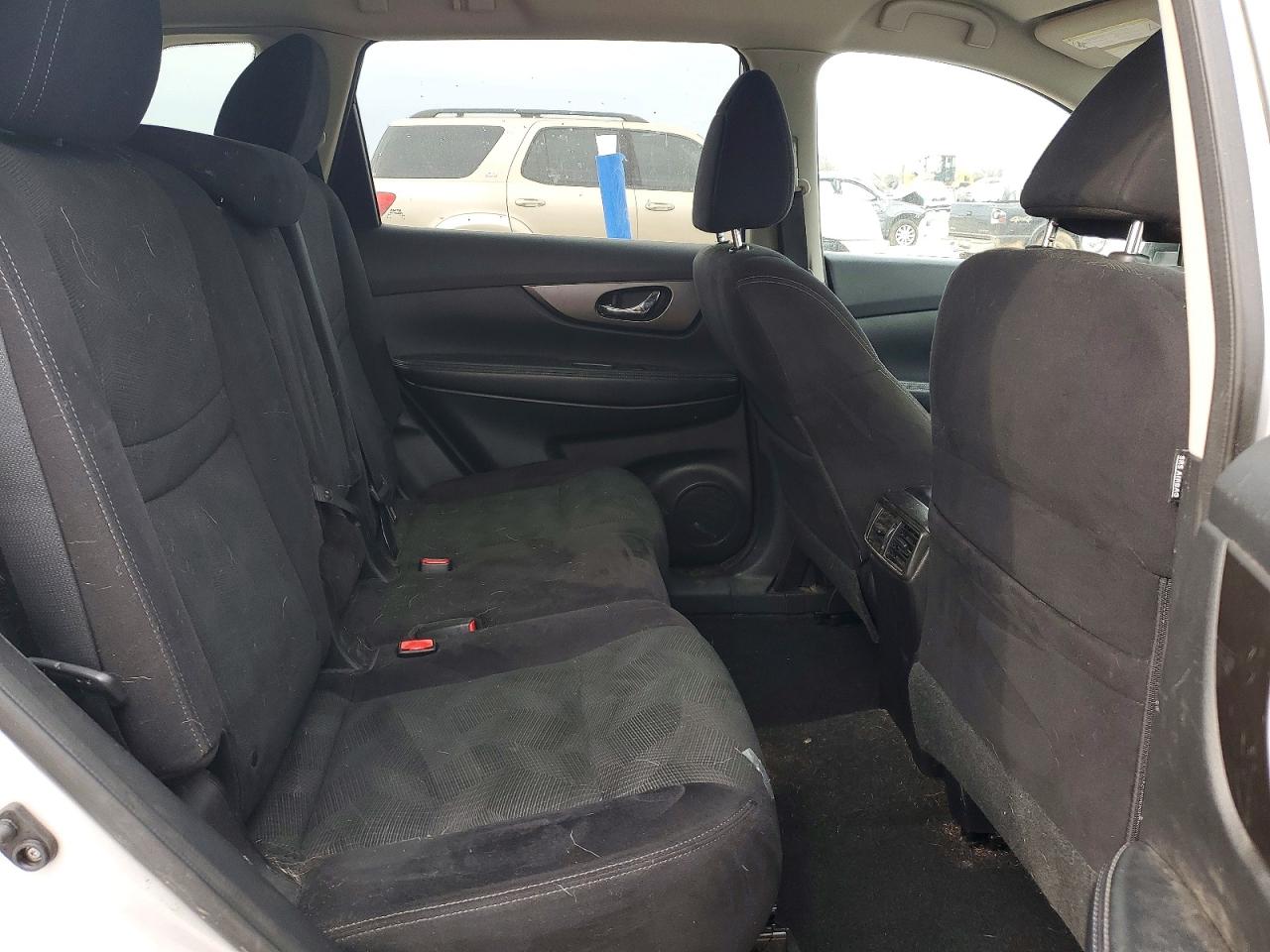 2014 NISSAN ROGUE SV photo 21