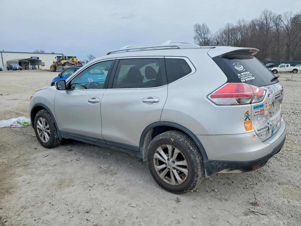 2014 NISSAN ROGUE SV photo 3