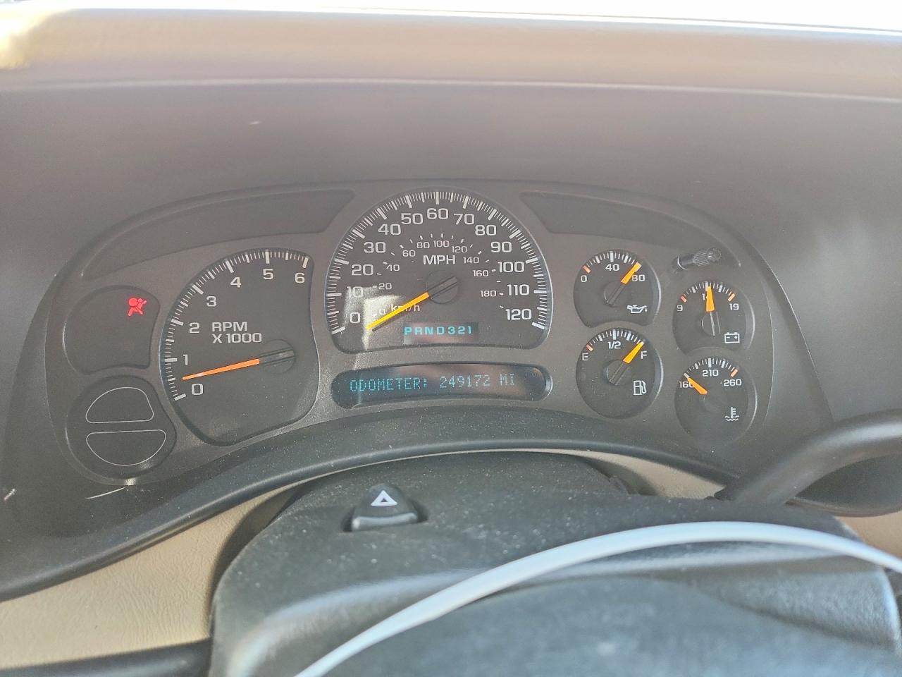 2004 CHEVROLET SUBURBAN K1500 photo 25