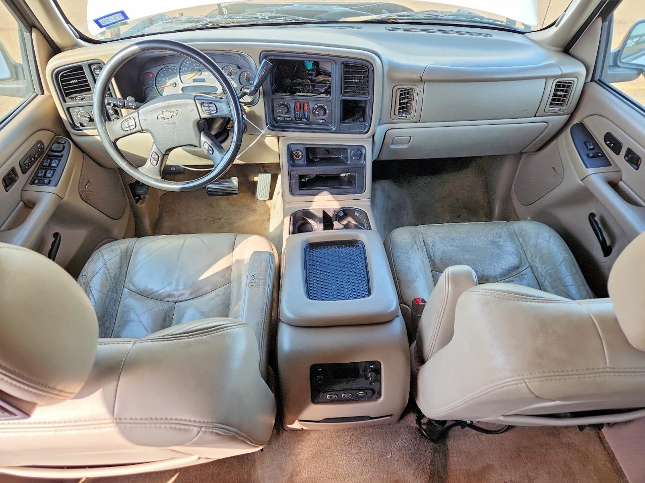 2004 CHEVROLET SUBURBAN K1500 photo 22