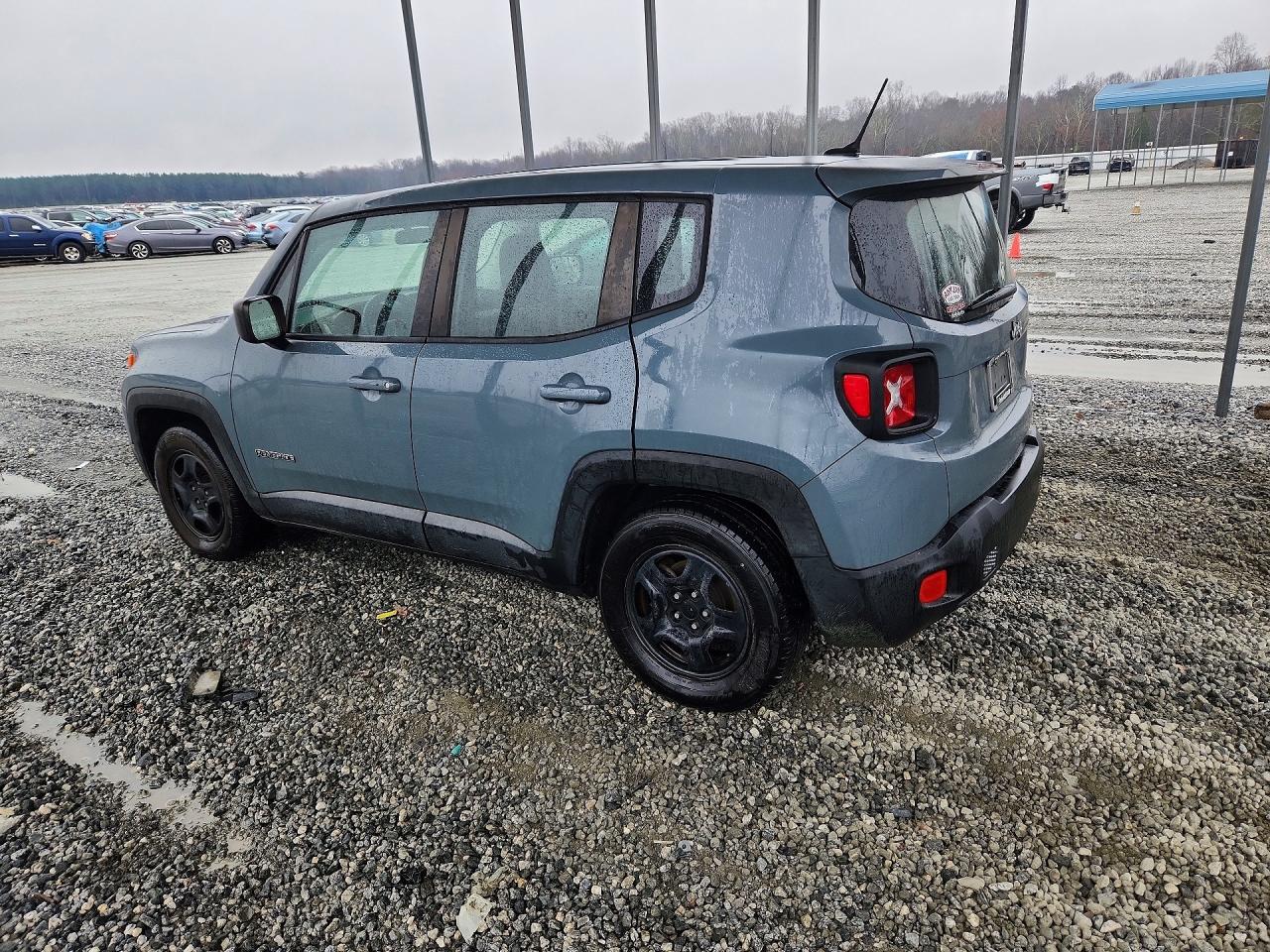 2017 JEEP RENEGADE SPORT photo 2