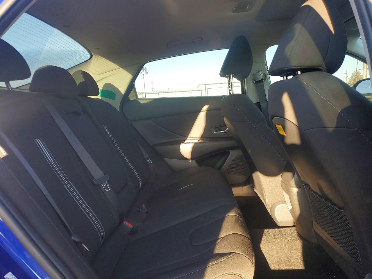 2024 HYUNDAI ELANTRA SEL photo 19