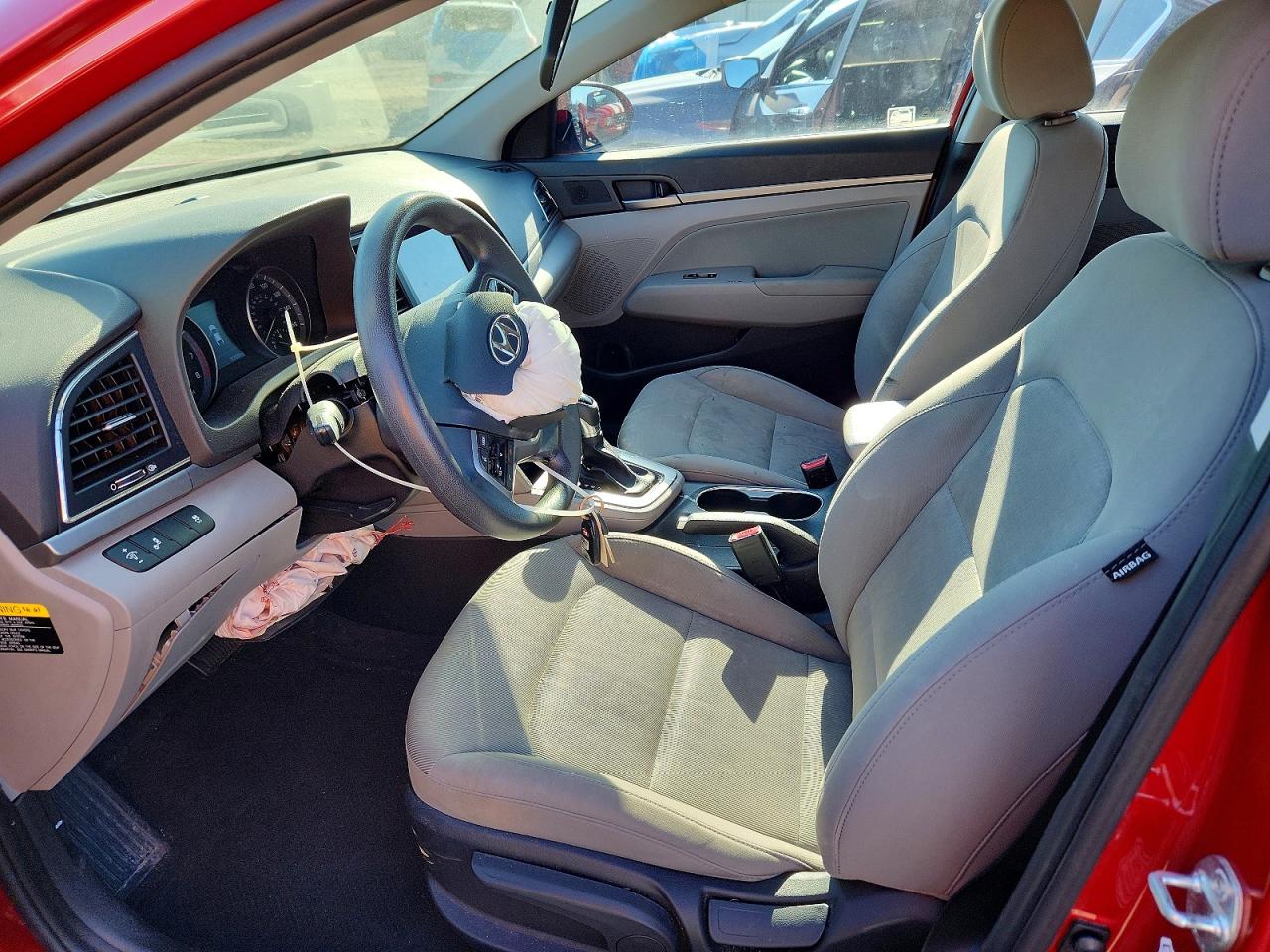 2018 HYUNDAI ELANTRA SEL photo 13
