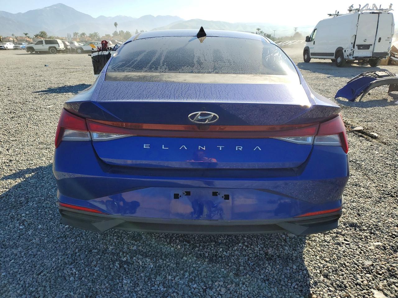 2022 HYUNDAI ELANTRA SEL photo 6