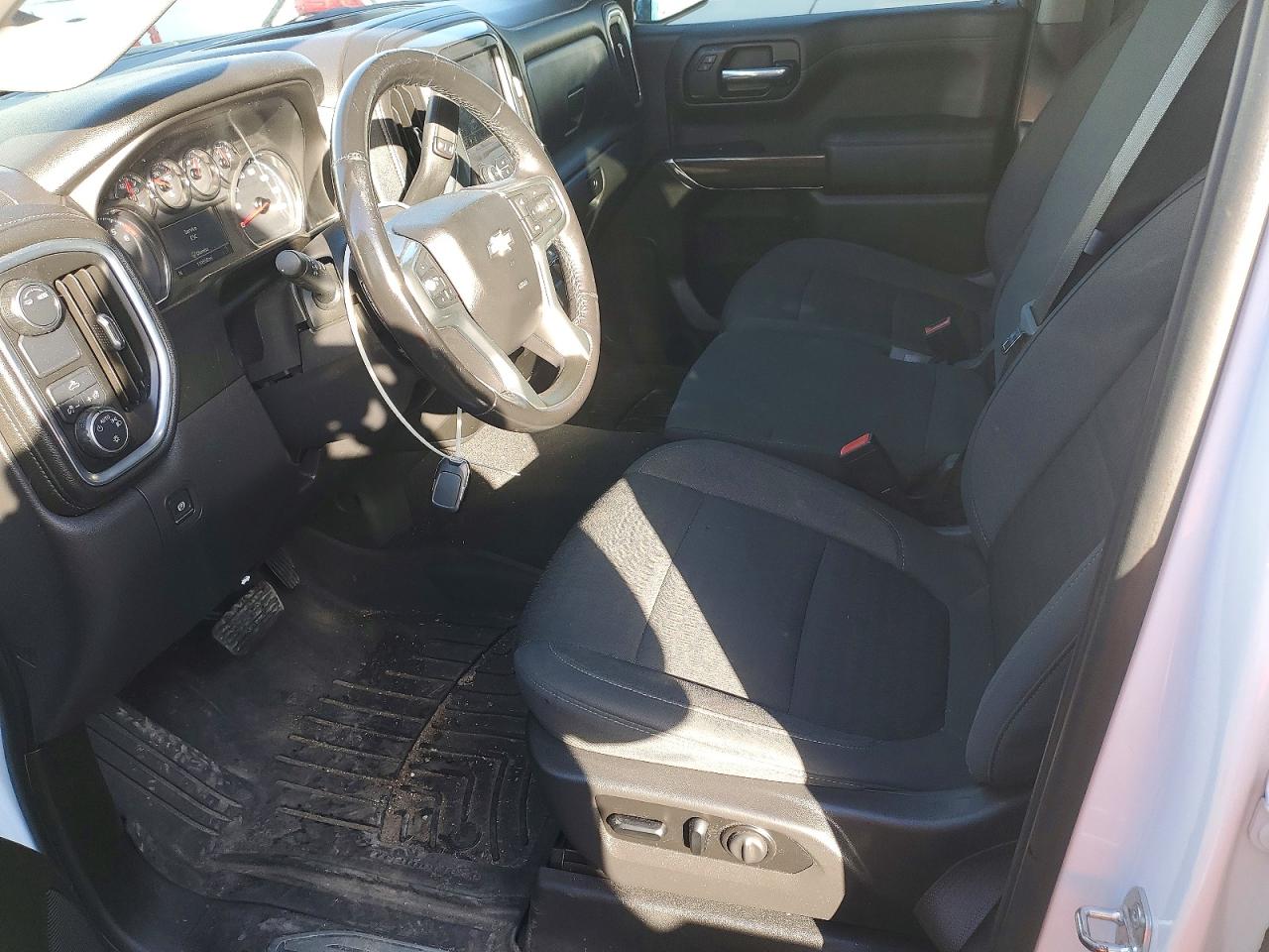 2021 CHEVROLET SILVERADO C1500 LT photo 19