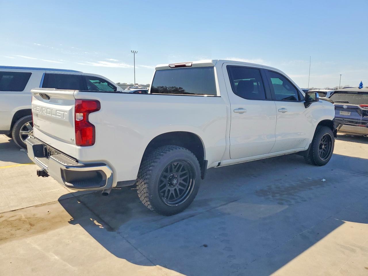 2021 CHEVROLET SILVERADO C1500 LT photo 7