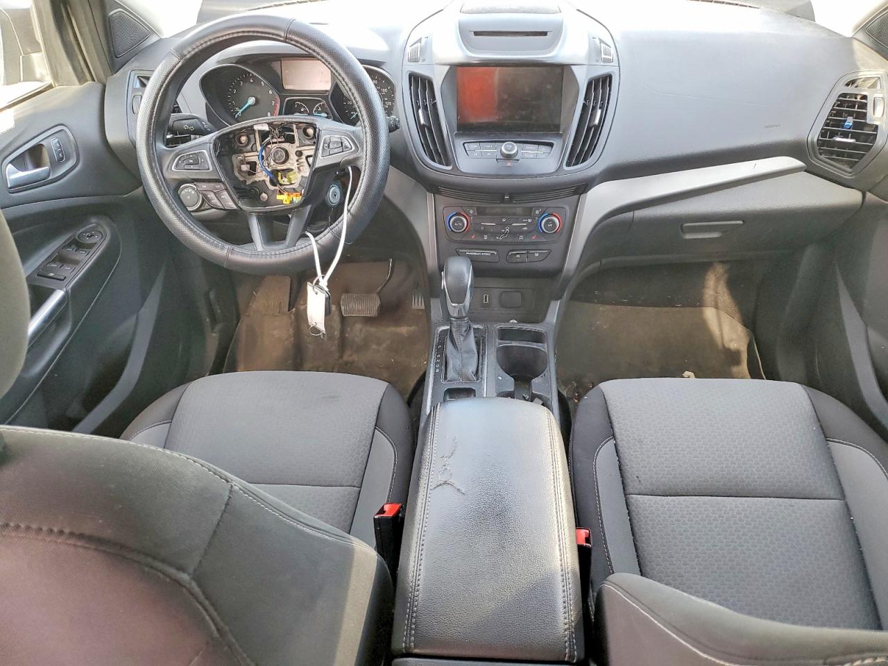 2018 FORD ESCAPE SE photo 8