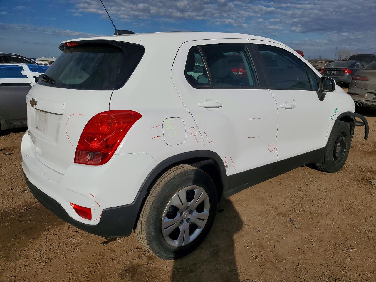 2018 CHEVROLET TRAX LS photo 5