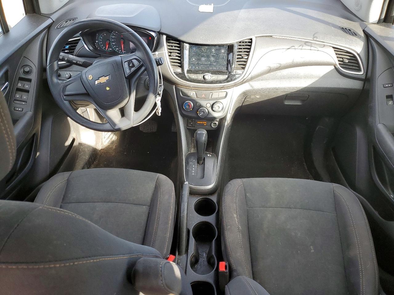 2018 CHEVROLET TRAX LS photo 15