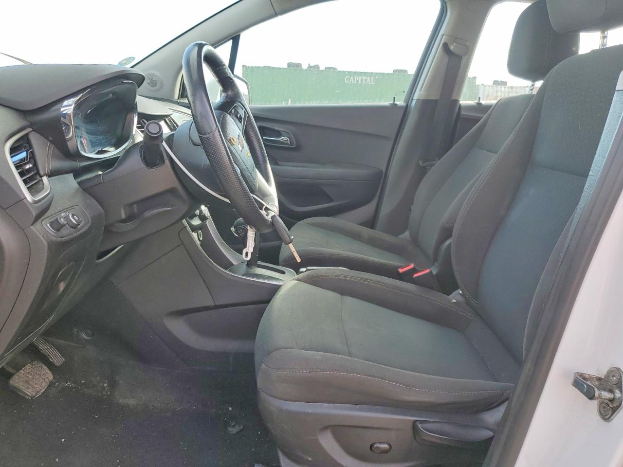 2018 CHEVROLET TRAX LS photo 13