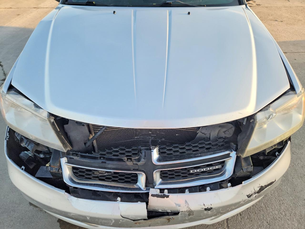 2012 DODGE AVENGER SE photo 11