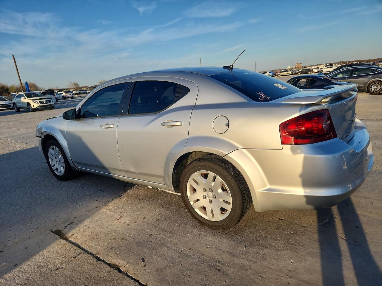 2012 DODGE AVENGER SE photo 2