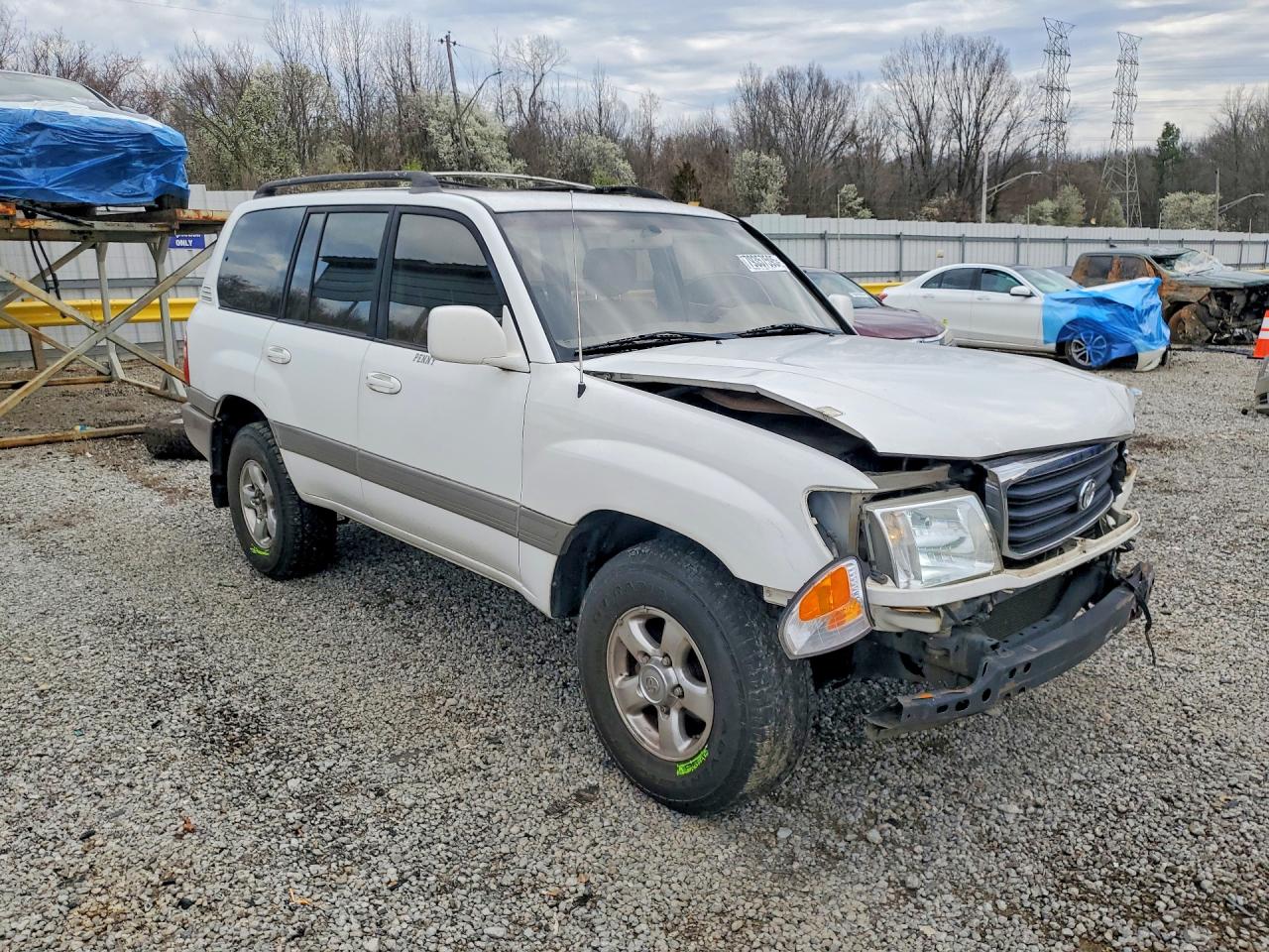 2001 TOYOTA LAND CRUISER photo 4