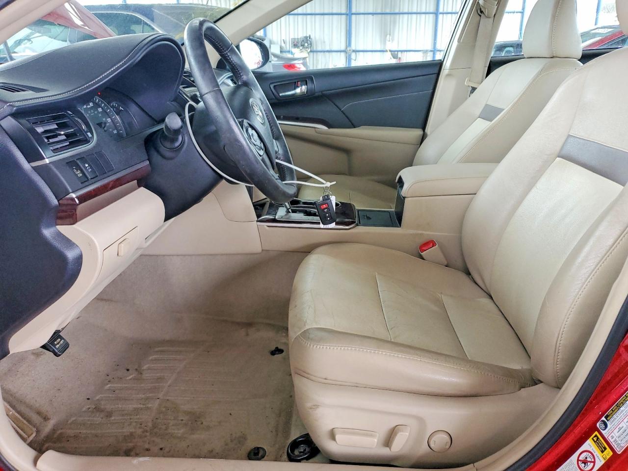 2013 TOYOTA CAMRY XLE V6 photo 13