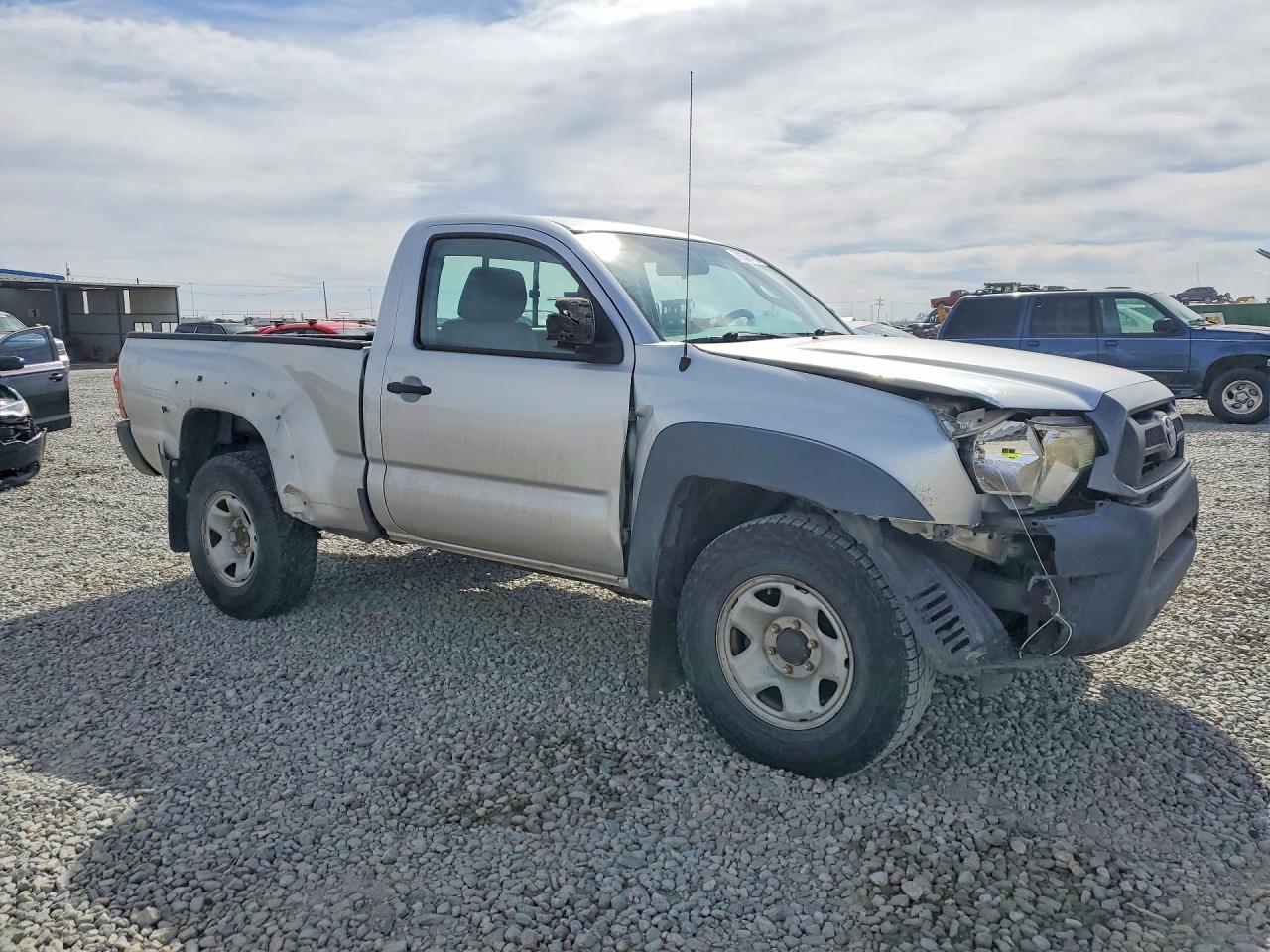 2013 TOYOTA TACOMA BASE photo 4