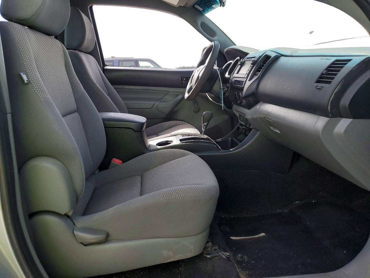 2013 TOYOTA TACOMA BASE photo 10