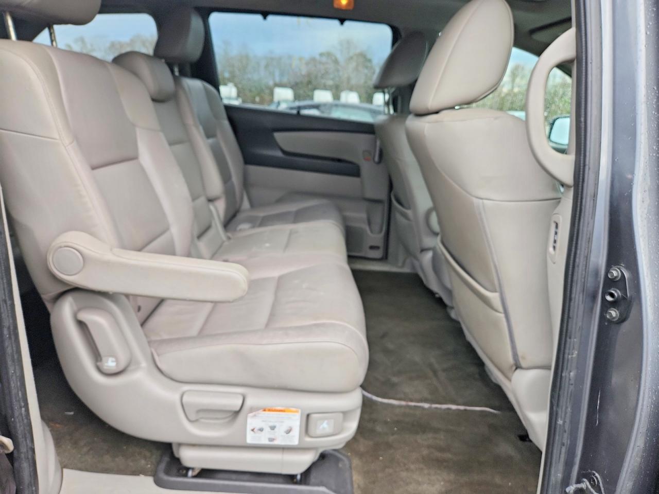 2012 HONDA ODYSSEY TOURING photo 31