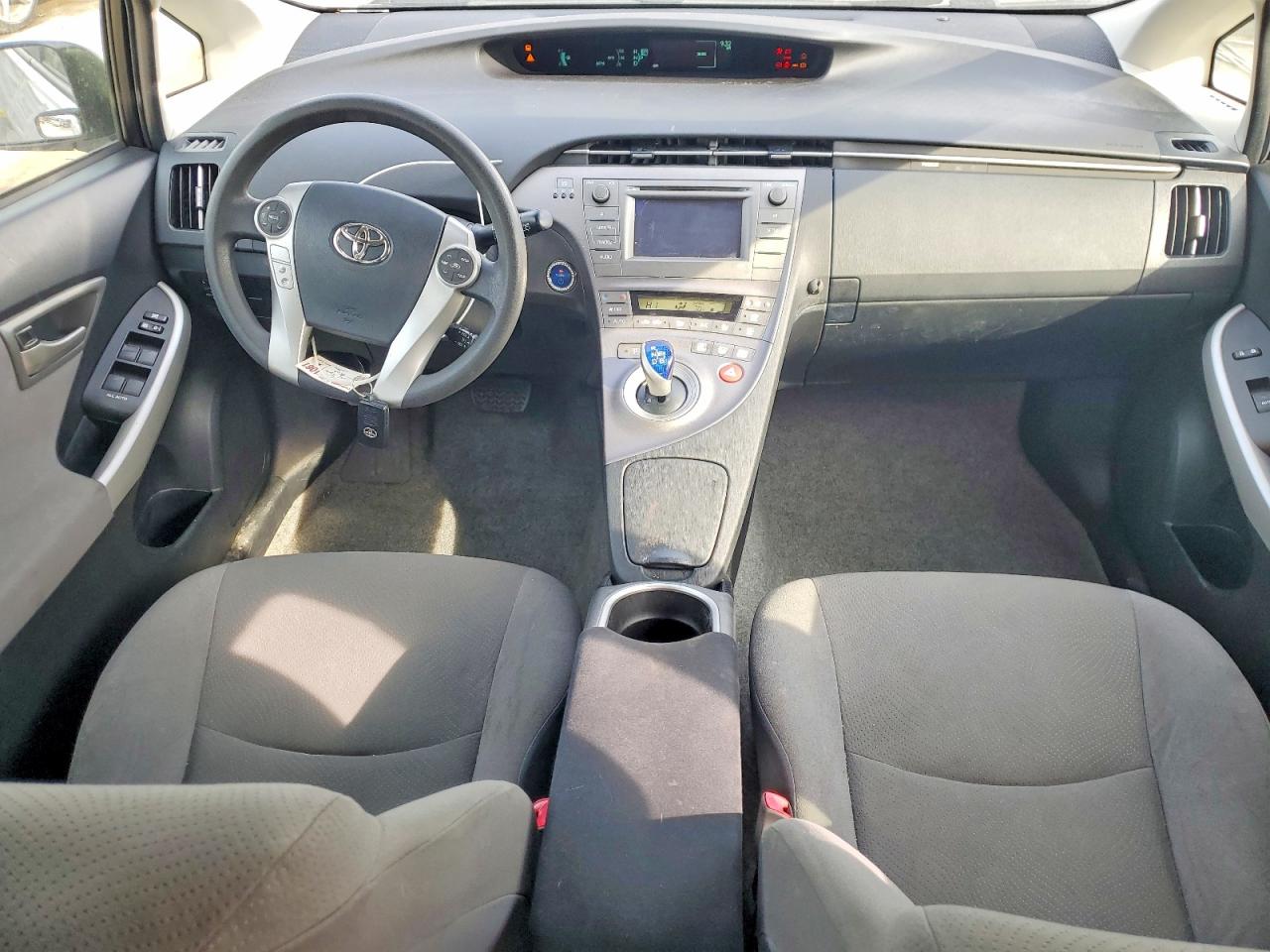 2012 TOYOTA PRIUS TWO photo 15