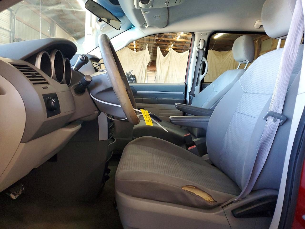 2010 DODGE GRAND CARAVAN SE photo 13