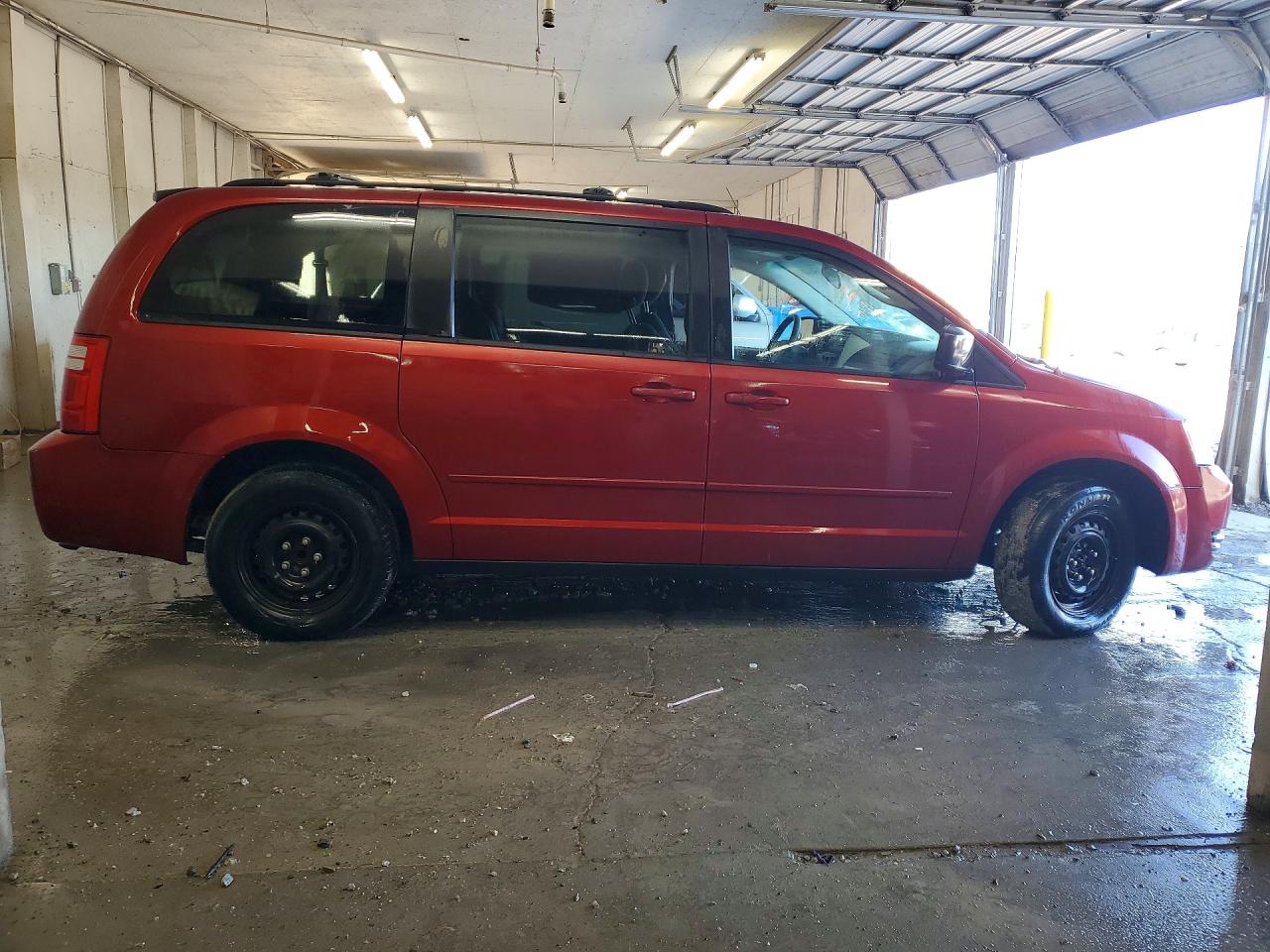 2010 DODGE GRAND CARAVAN SE photo 5