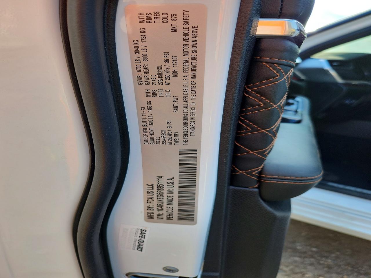 2024 JEEP GRAND CHEROKEE L SUMMIT photo 27
