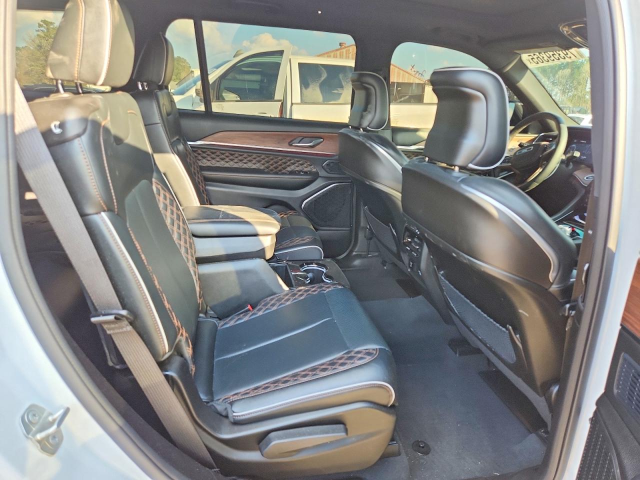 2024 JEEP GRAND CHEROKEE L SUMMIT photo 21