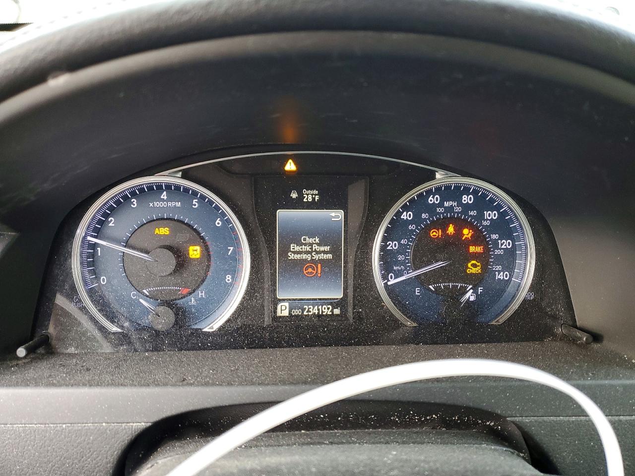 2016 TOYOTA CAMRY LE photo 25