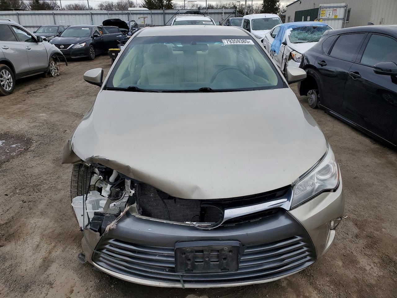 2016 TOYOTA CAMRY LE photo 13