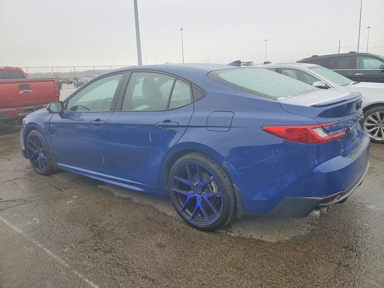 2025 TOYOTA CAMRY SE photo 4